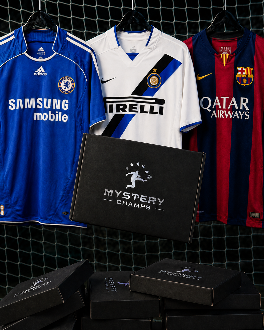 Vintage Fußballtrikot Mystery Box von MysteryChamps mit verschiedenen Retro-Trikots